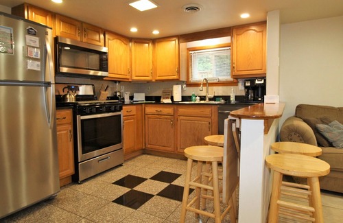 Oneonta Apartment | Cooperstown Baseball Rentals - Elm-Double Play #1