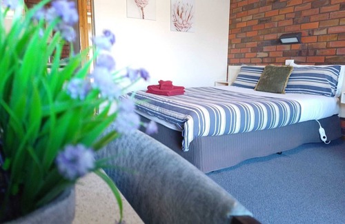Stawell Hotel | Coorrabin Motor Inn