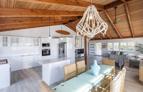 Yamba House | Copacabana House, TOP NOTCH