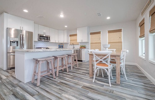 Rockport House | Copano Bay, Rockport, Tx. Waterfront, Private Pool & Hot Tub, & Pier