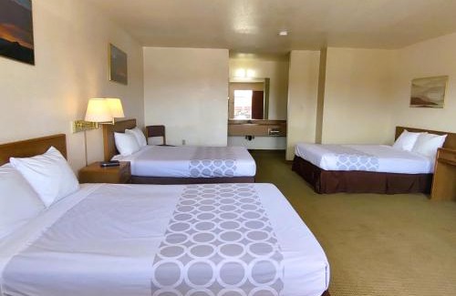 Pomerene Hotel | Copper Stay Inn Rodeway Inn Benson AZ I 10 Exit 304