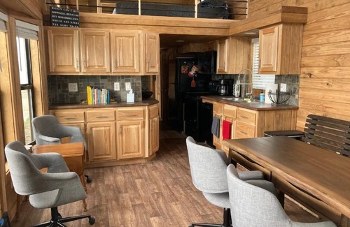 Kerens House | Copper Top Tiny Home @ Peninsula Point