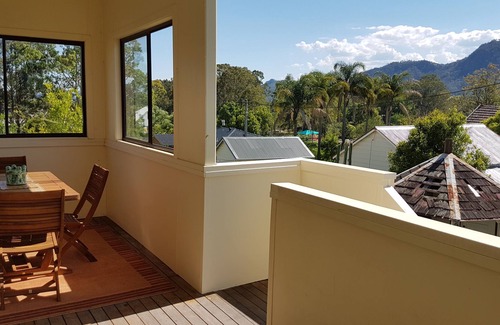 Gloucester House | Coppers Hill Private Accommodation