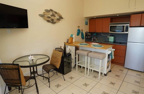 Culebra Pueblo Apartment | Coqui Beach Home, Beach View CULEBRA