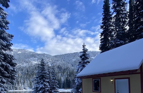 Merritt Cabin | Coquihalla Lakes Lodge is a year round outdoors resort with fun for all ages