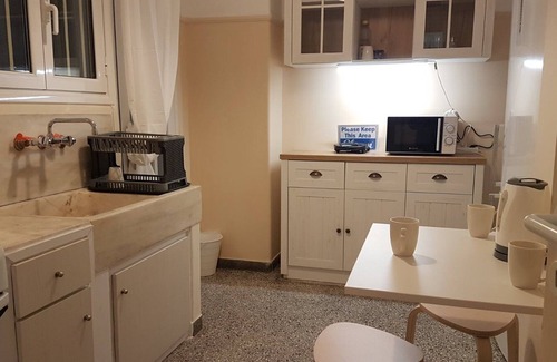 Kypseli Apartment | Coral Athens Centrer - 3,5 BD , 2 BATH