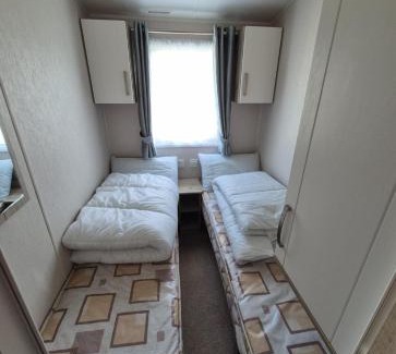 Ingoldmells House | Coral Beach Ingoldmells 8 berth caravan FAMILY RAN