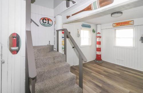 Deep Hole House | Coral Cove - fun waterfront home with floating dock and amazing patios