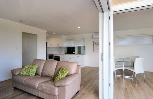 Coral Cove House | Coral Cove Ocean View Retreat