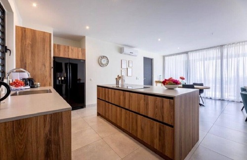 St. Marie Apartment | Coral Estate Luxery resort - Ocean view apartment