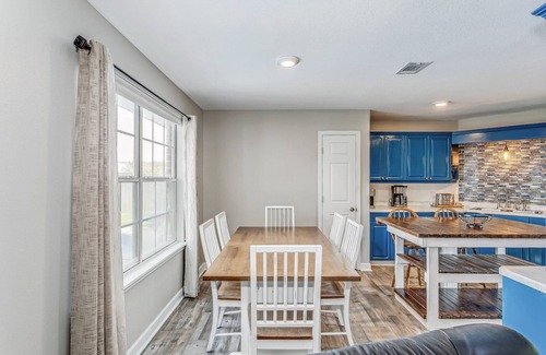 Pensacola House | Coral Island Oasis |Private Pool Home |Near NAS & Perdido Key |Dogs Ok |Private Yard |Garage Parking
