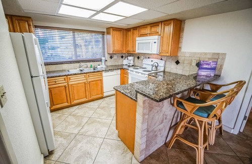 St. Pete Beach Apartment | Coral Reef Beach Resort