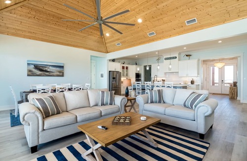 Dauphin Island House | Coral Sands | Fall openings. Heated Pool