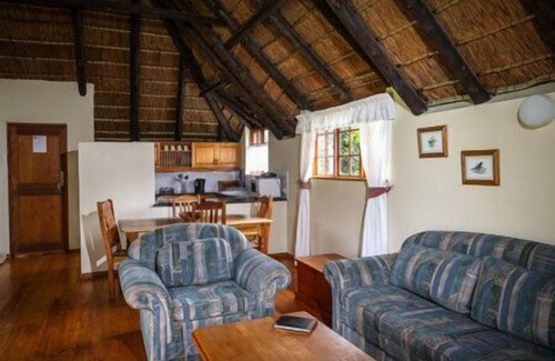 Buffalo Hills Game Reserve Cottage | Coral Tree Cottages