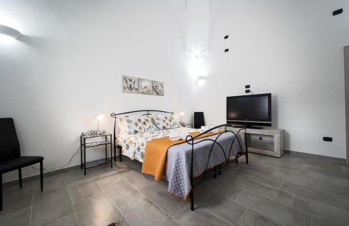 Felline Apartment | Coraline Home by Vivimy