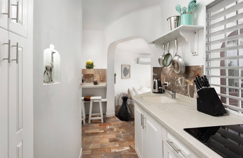 Wanstead Apartment | Coralita No.5, Oceanfront Apartment Near Sandy Lane