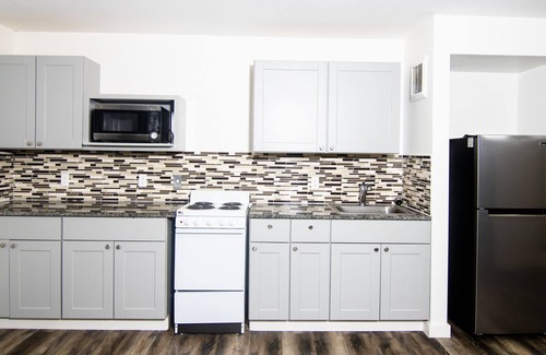 Inver Grove Heights House | Coratel IGH- 2 Queen Suite with Kitchenette NS (Oversized)