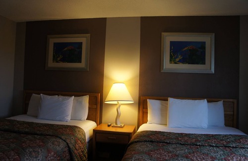 Maple Grove Hotel | Coratel Inn and Suites Maple Grove