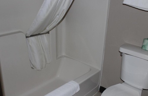Maple Grove Hotel | Coratel Inn and Suites Maple Grove