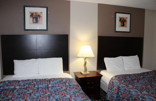 Maple Grove Hotel | Coratel Inn and Suites Maple Grove