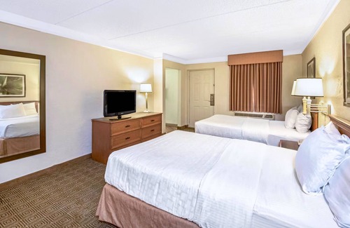 North San Antonio - SAT Hotel | Coratel Inn & Suites by Jasper Wonderland Deluxe 2 Double Bed NS