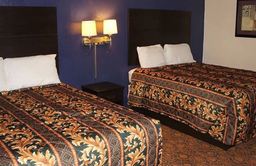 Waite Park House | Coratel Waite Park - Standard 2 Queen Bed NS