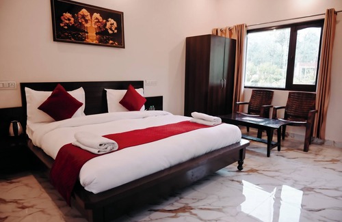 Bail Parao Hotel | Corbett Nature Walk