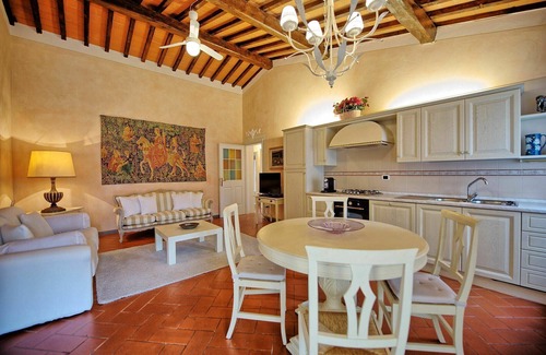 Empoli Apartment | Corbezzolo - Monterappoli ,Tuscany