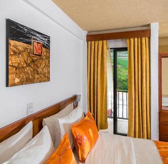 Monte Carmelo Hotel | Cordillera Hotel