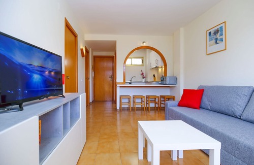 Salou City Centre Apartment | CORDOBA HomeStay By Turismar