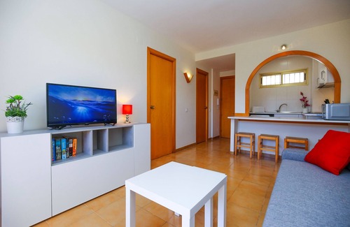 Salou City Centre Apartment | CORDOBA HomeStay By Turismar