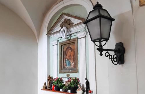 Naples City Centre Apartment | Core Colors House