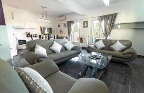 Perivolion Apartment | Corfu Nefeli's Miari`s Home