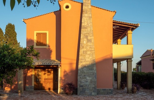Corfu Town Villa | Corfu Private Villa With Pool. Short Walk to City