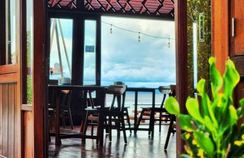 Raja Ampat Resort | Coriana Dive Resort