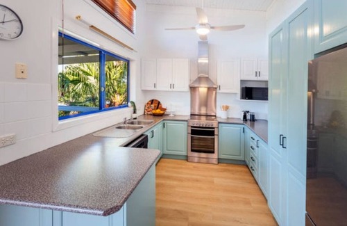 Corindi Beach House | Corindi Beach House - oceanfront sandy toes salty breezes