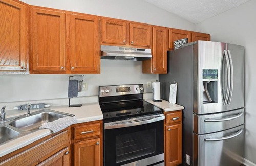 Corinth House | Corinth Getaway with Deck about 11 Mi to Ark Encounter!