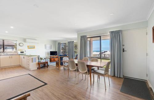 Port Elliot House | Corio 14 Battunga Ave Port Elliot - No Linen Included