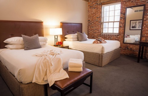 Lancaster Hotel | Cork Factory Hotel Lancaster