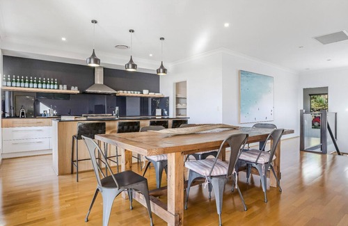Suffolk Park House | Corker in Suffolk Park - Belle Escapes Byron Bay. A spacious 4 bedroom home