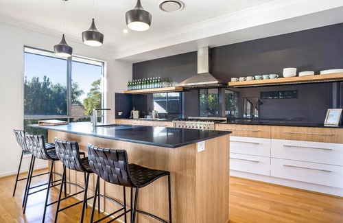 Suffolk Park House | Corker in Suffolk Park - Belle Escapes Byron Bay. A spacious 4 bedroom home