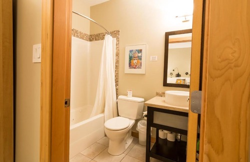 Okanagan-Similkameen House | Cormier's Studio Guest suites