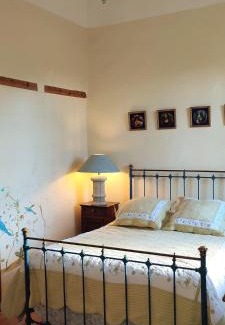 Issigeac House | Cornemuse Cottage Une maison entière de 100 m2 avec cuisine, séjour et jardin au centre d'Issigeac