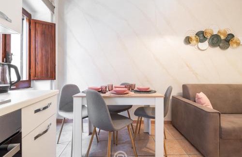 Iglesias Historic Centre Apartment | Corner Apartments - Nicola