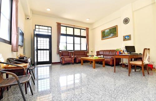 Hengchun Old Town Bed & Breakfast | Corner No.56 Guest House