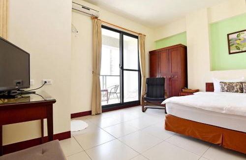 Hengchun Old Town Bed & Breakfast | Corner No.56 Guest House