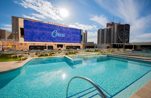 Downtown Las Vegas Apartment | Corner Studio at Circa Resort & Casino