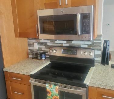 Bearss Plaza House | Corner villa