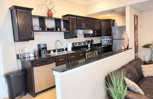 Metropolitan Condo | Cornerstone West Condo