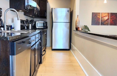 Metropolitan Condo | Cornerstone West Condo